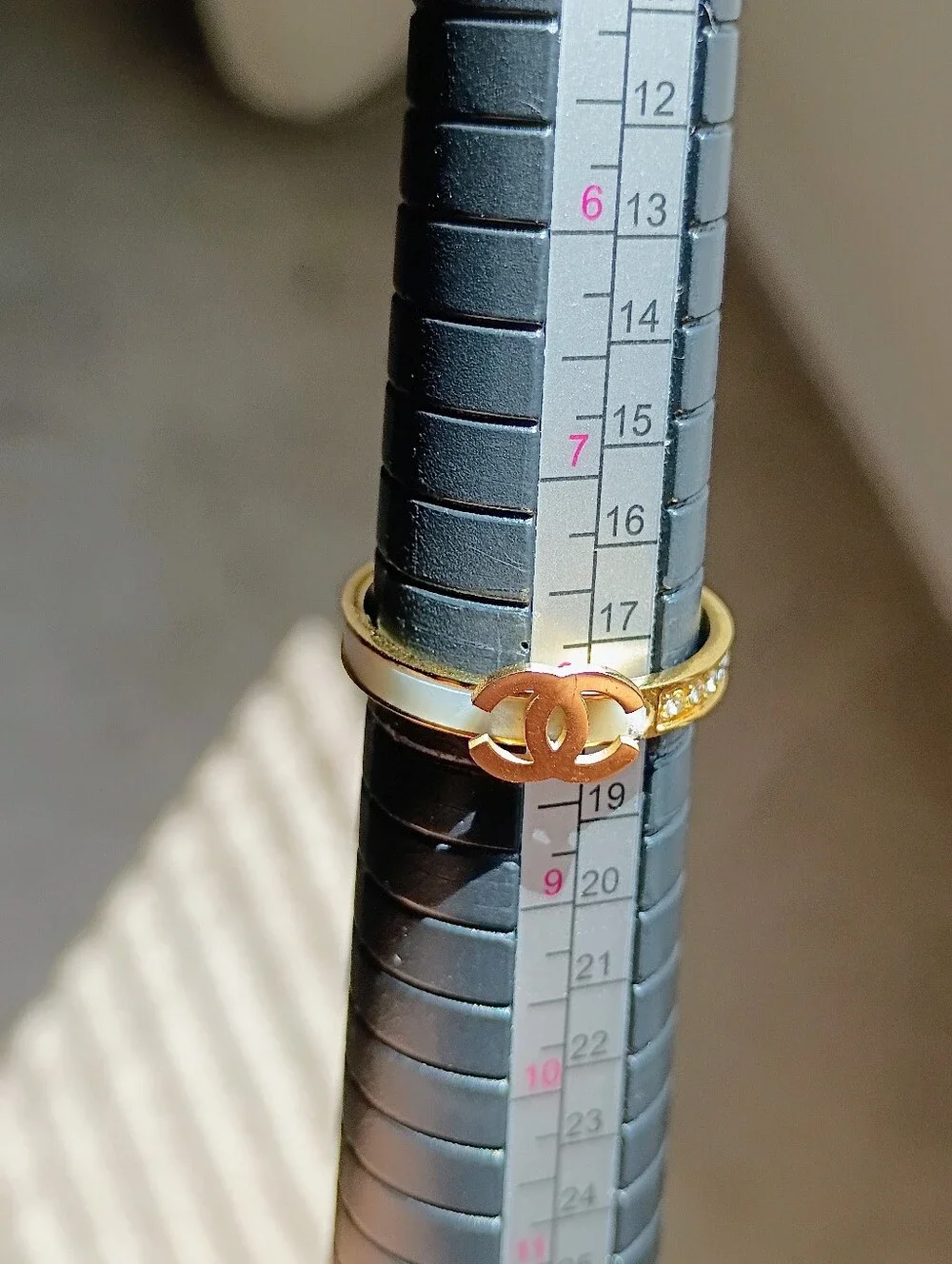 New Chic Gold Interlocking Logo Ring with Faux MOP Clear Stones